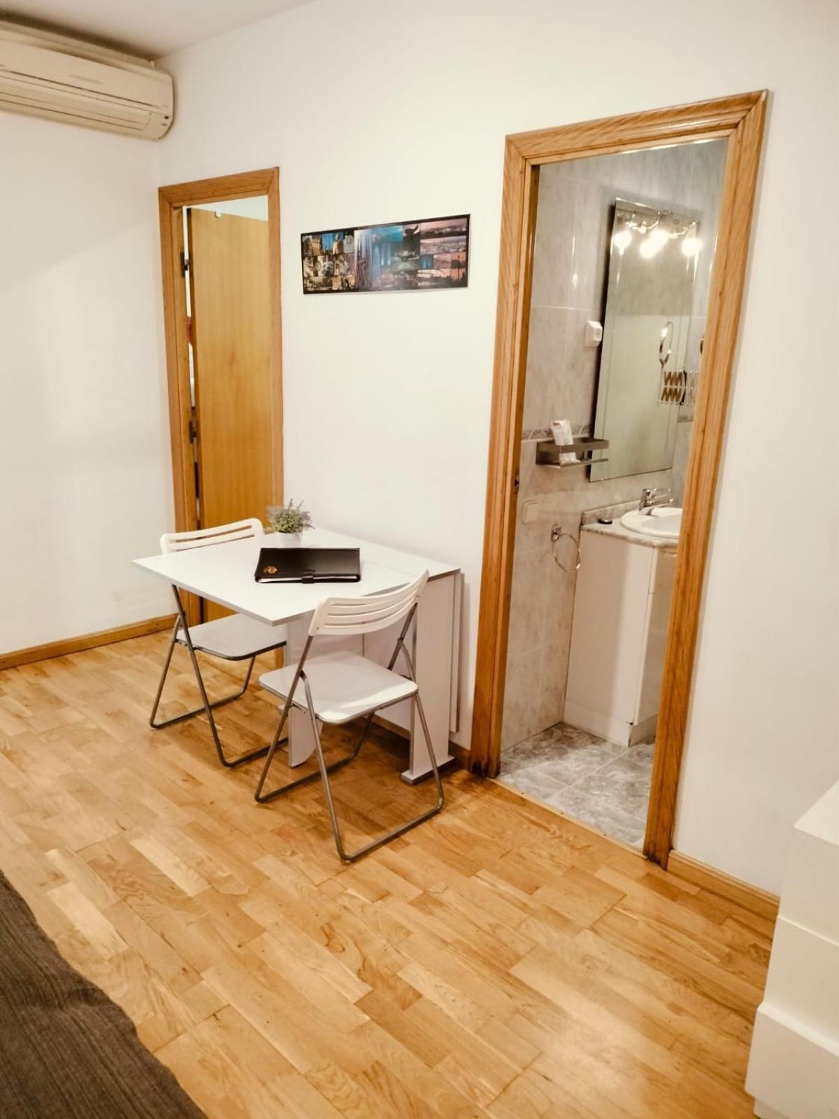 Barcelona Me Enamora Apartment Екстериор снимка