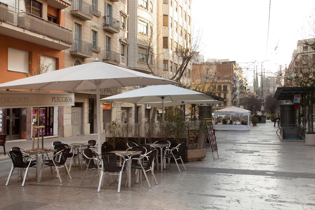 Barcelona Me Enamora Екстериор снимка